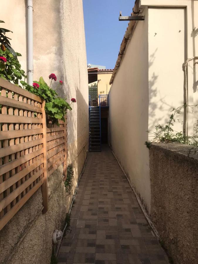 Cozy One-Bedroom Apartment In Halepa, Chania Chania  ภายนอก รูปภาพ