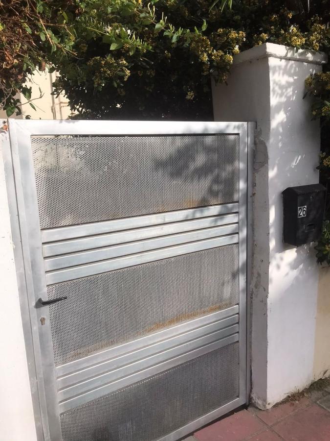Cozy One-Bedroom Apartment In Halepa, Chania Chania  ภายนอก รูปภาพ
